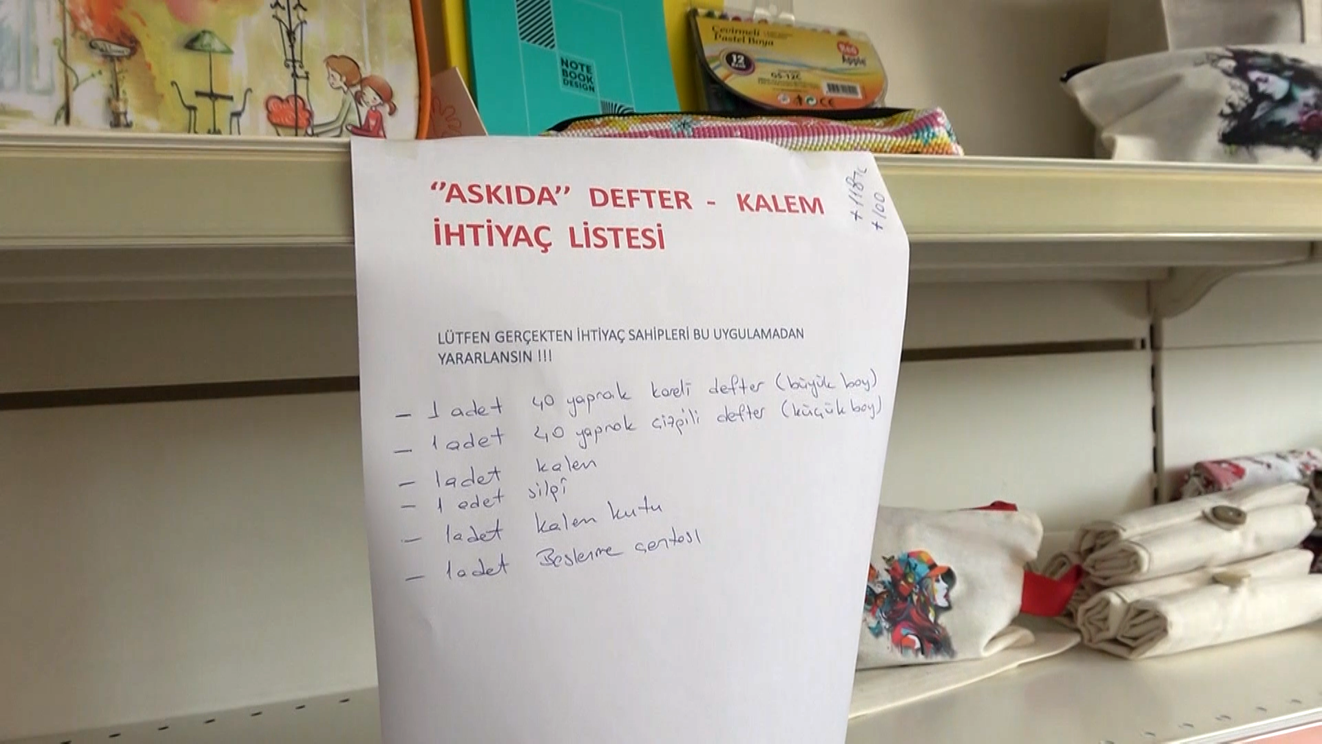 Yalova’da Kırtasiyeden İhtiyaç Sahiplerine Destek: Askıda Defter ve Kalem Uygulaması